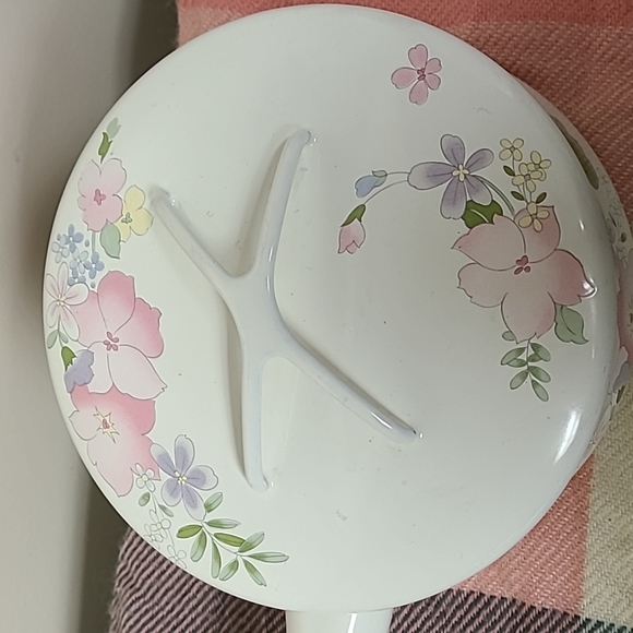 Vintage Kobe Scandinavian Style Floral Pink Enamel Pot with Handle Cookware - Picture 3 of 6